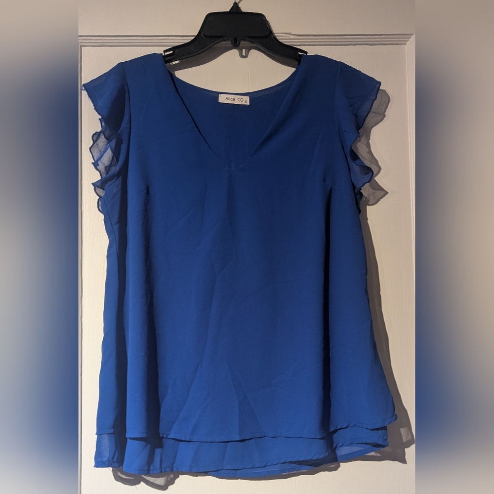 Alice CO Royal Blue Layered Cap Sleeves V-neckline Flowy Blouse. Size S/M